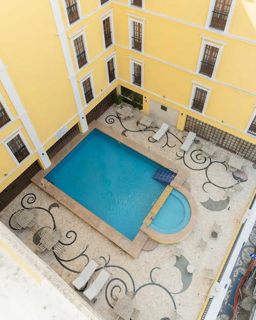 Alberca Colonial